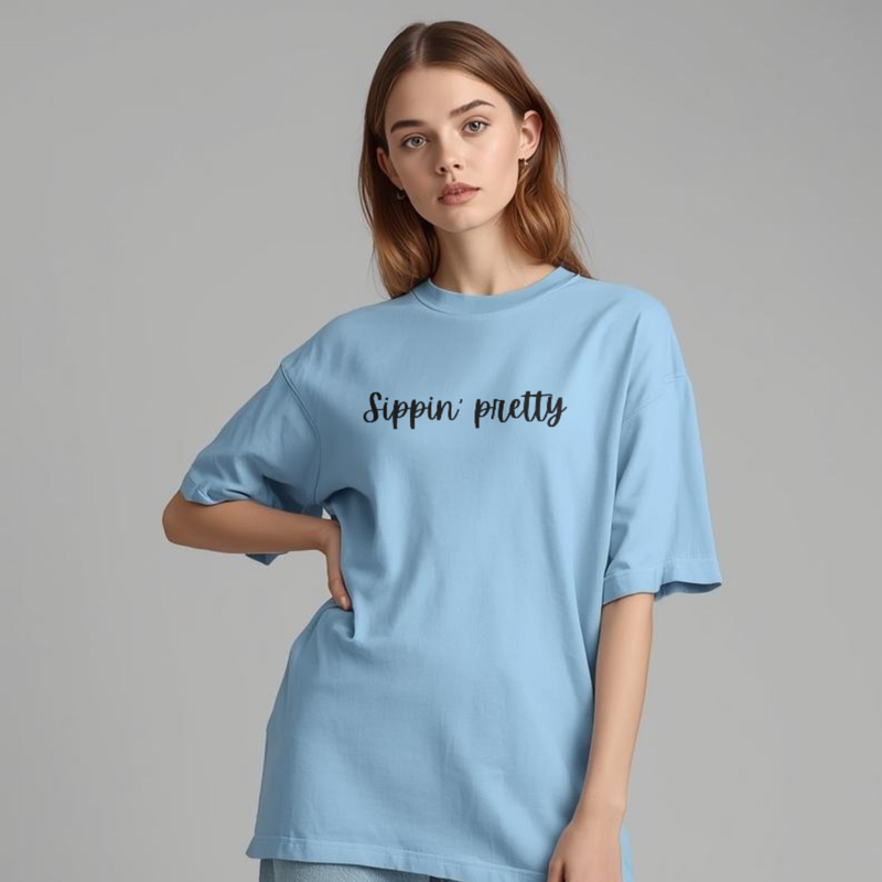 Sippin Pretty | Women's Oversized T-Shirt